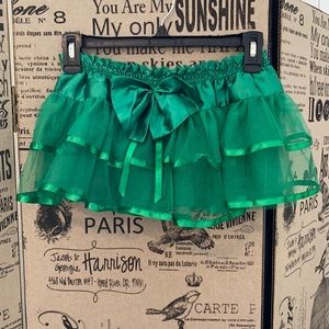 3/$12 SALE🌈Green tutu, OS, very short
